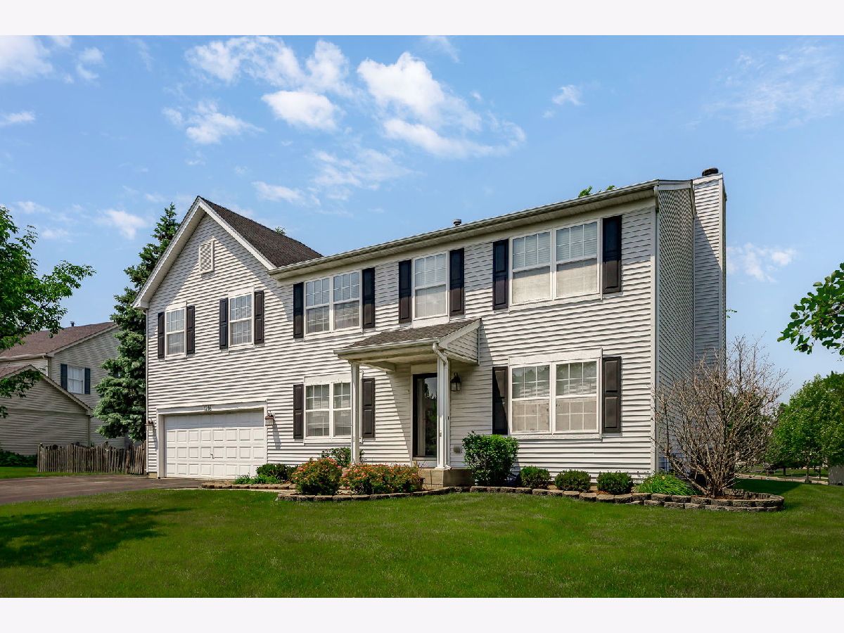 Homes Sold Harvest Run Crystal Lake Illinois, 1216 Barlina