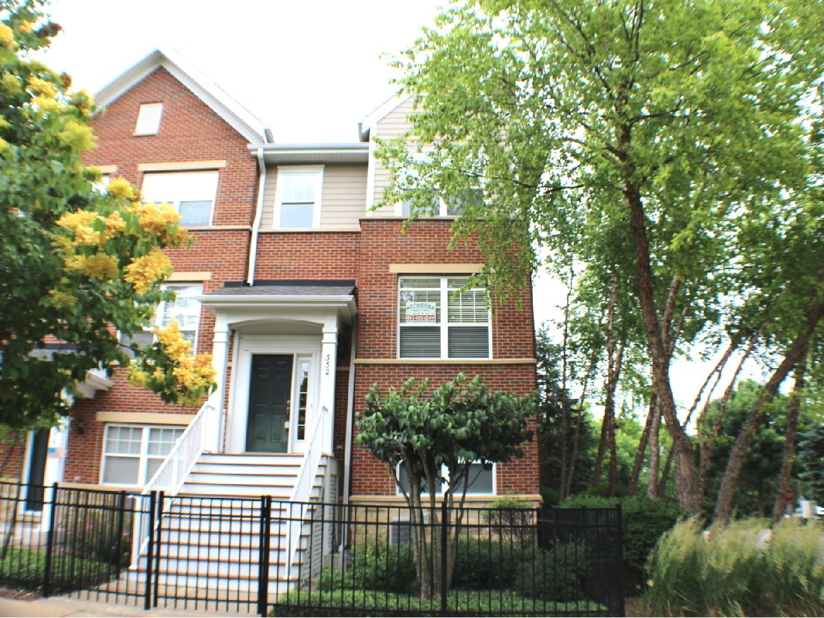 Condos & Townhomes Rented The Groves Of Palatine Palatine Illinois, 352 Wood