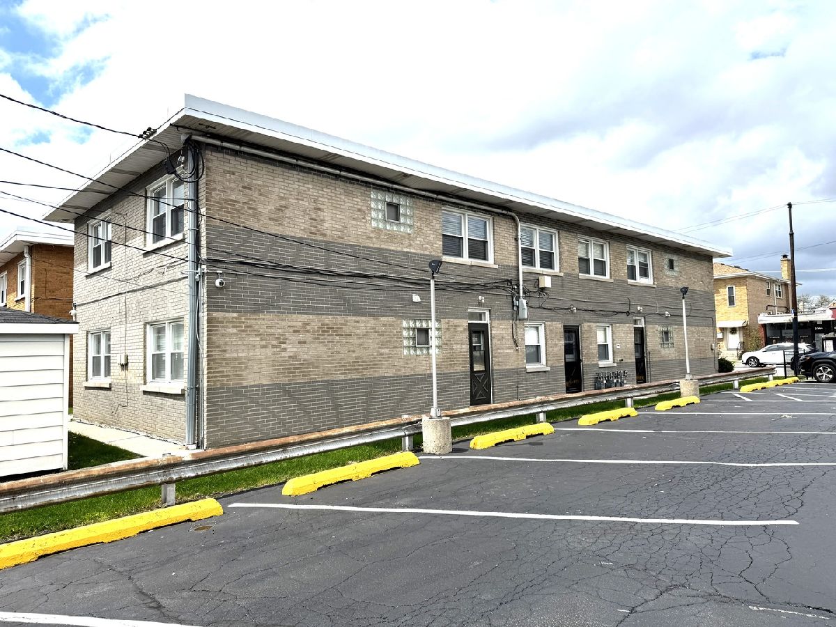 Sold Chicago Illinois, 6945 Belmont