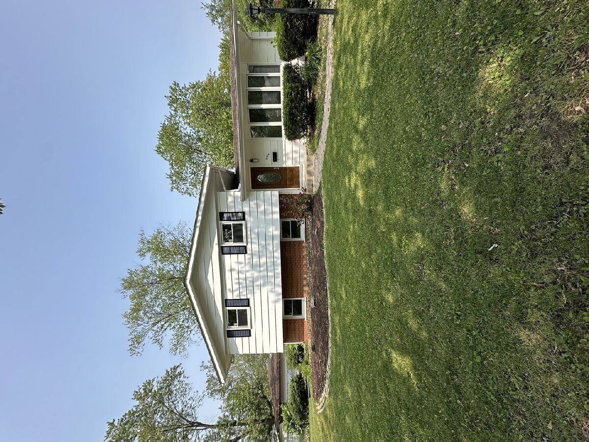 Rented Lansing Illinois, 18816 Park