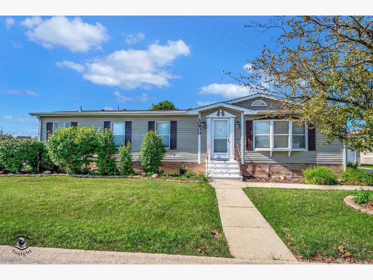 Subdivision Sold Gateway Frankfort Illinois, 10900 Gateway