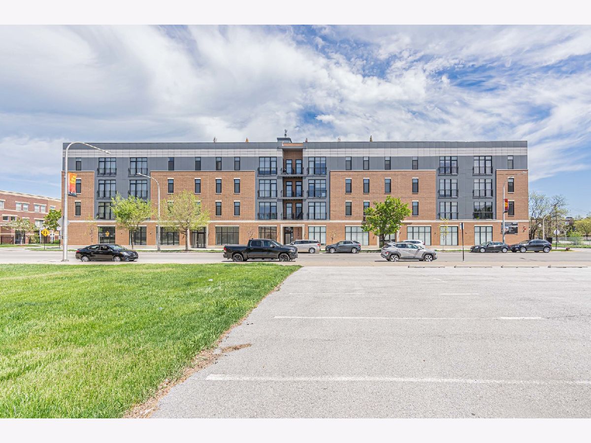  Rented Chicago Illinois, 4149 Cottage Grove
