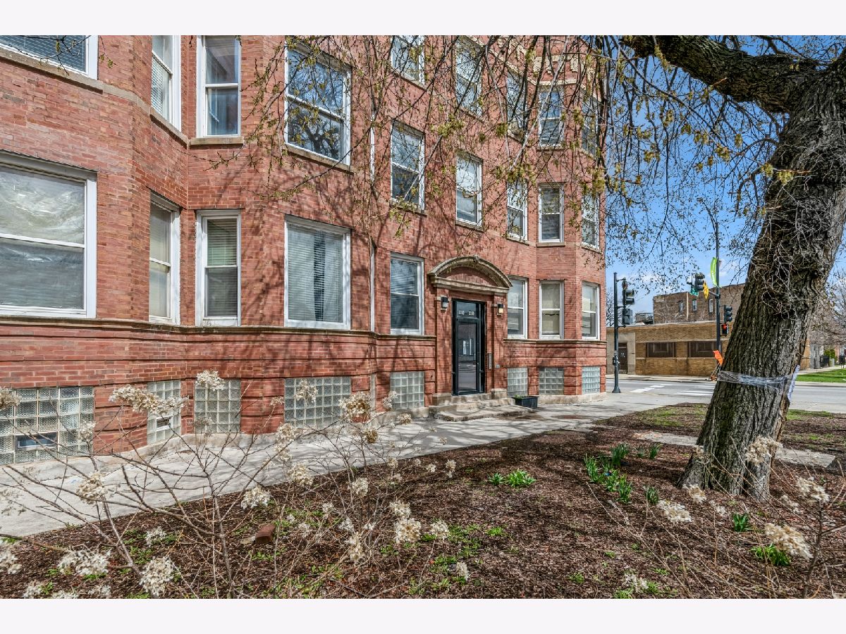  Rented Chicago Illinois, 3202 Fulton