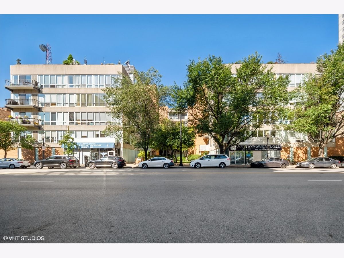 Condominiums Rented Garden Terraces Chicago Illinois, 1440 Michigan