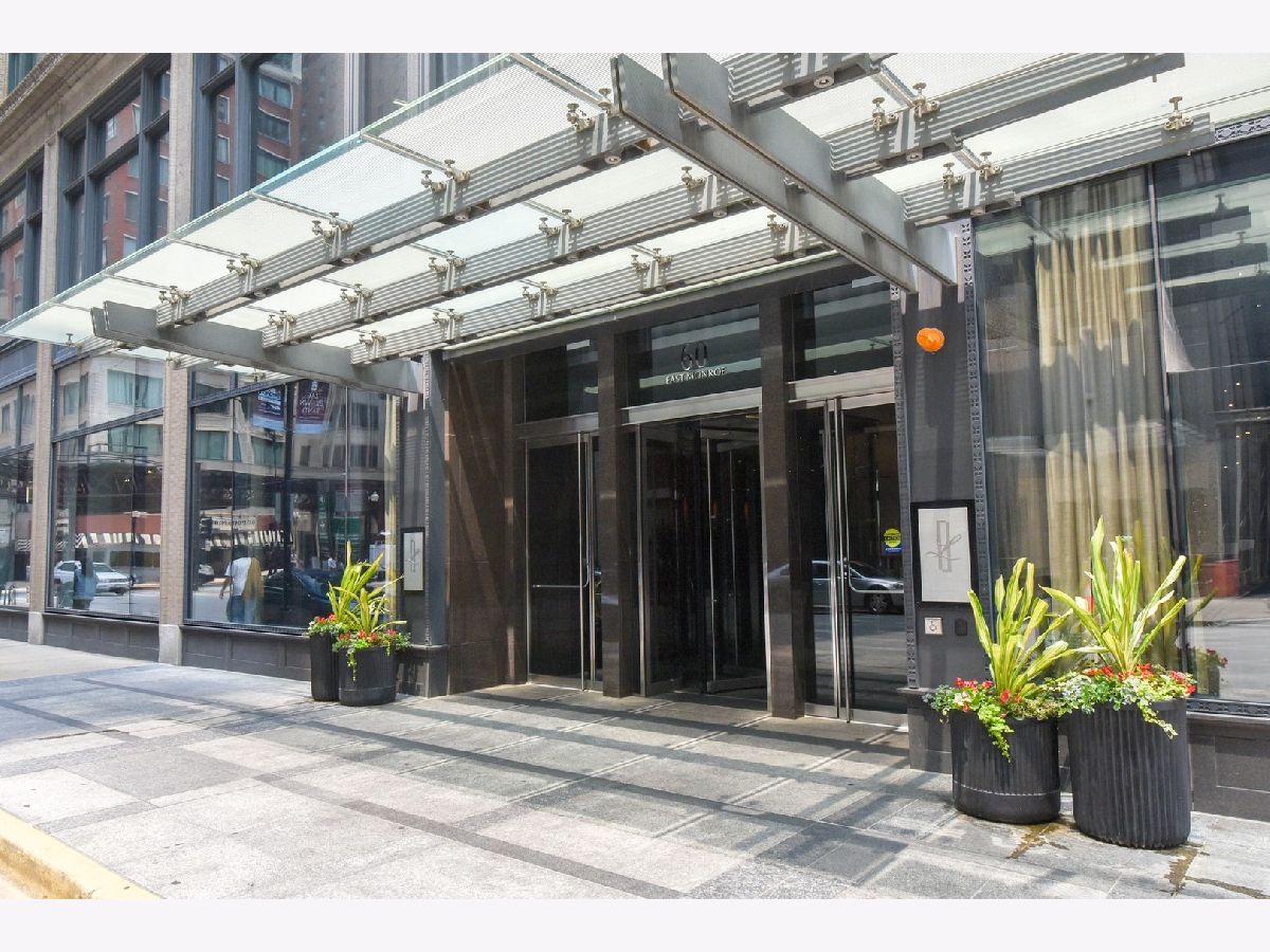 Condominiums For Sale The Legacy At Millennium Park Chicago Illinois, 60 Monroe Street