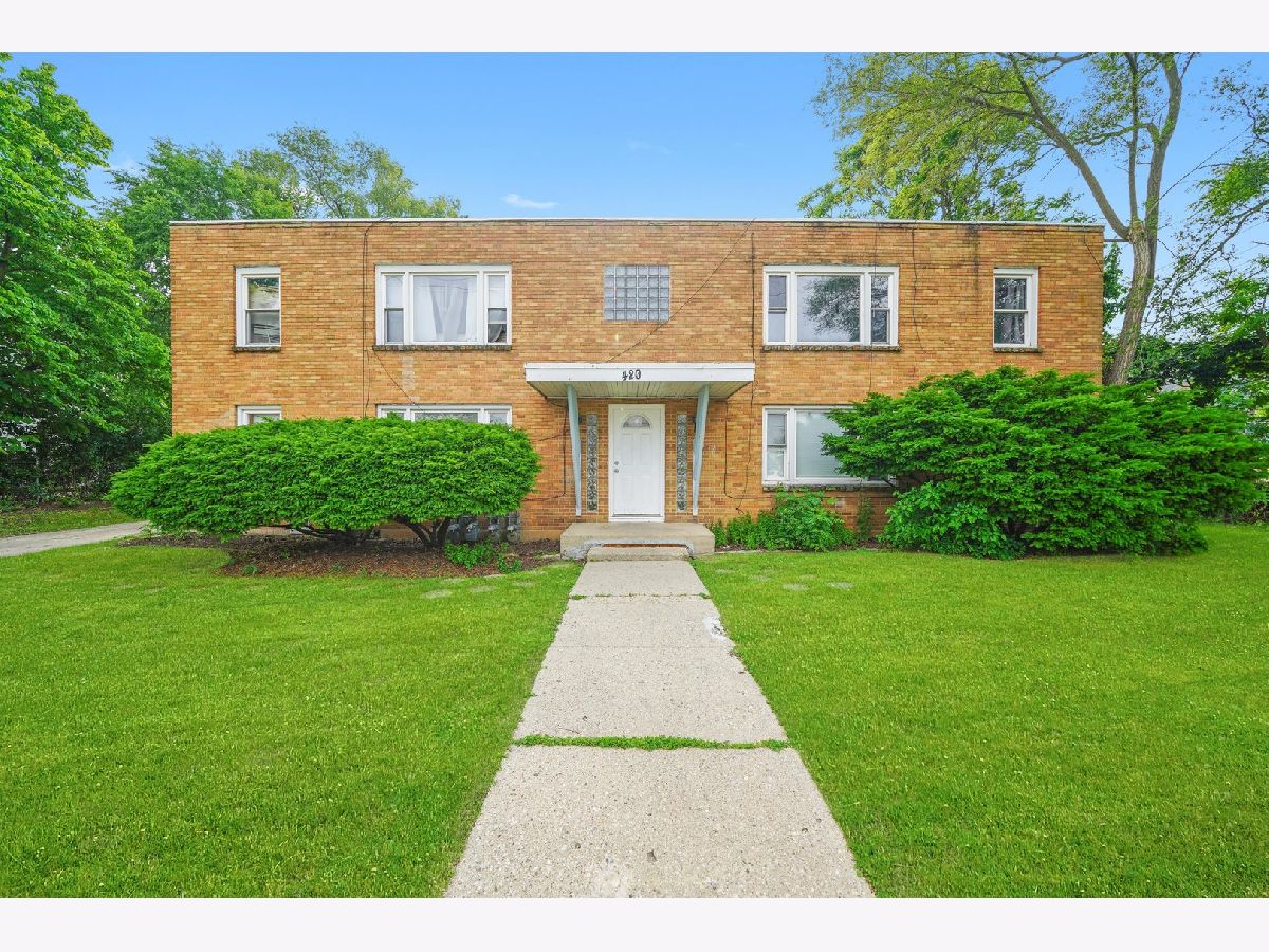  Rented Elgin Illinois, 420 Prospect
