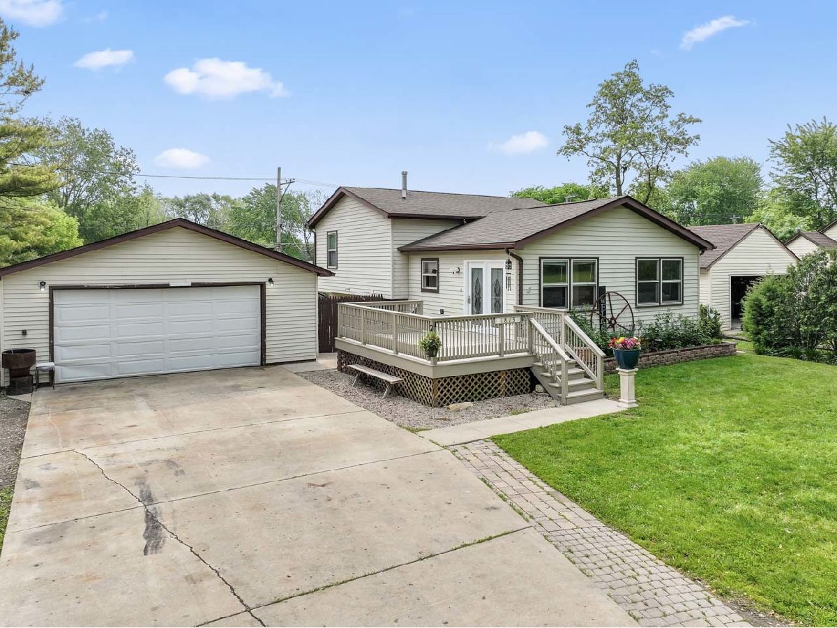 Homes Sold Sheridan Hills Zion Illinois, 1813 Galilee