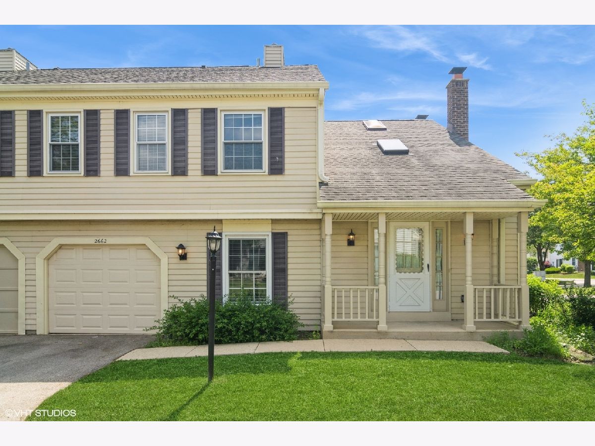 Townhomes & Condos Sold College Hill Schaumburg Illinois, 2662 College Hill