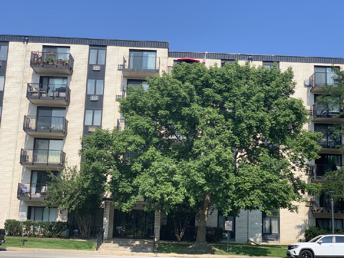  Rented Niles Illinois, 9701 Dee