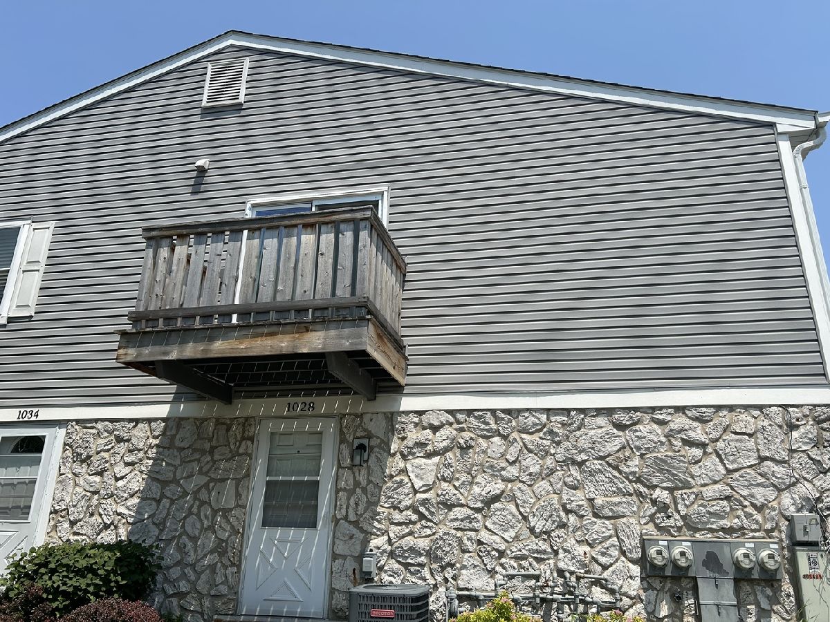 Townhomes & Condos & Homes Rented Nantucket Cove Schaumburg Illinois, 1028 Brunswick  Harbor