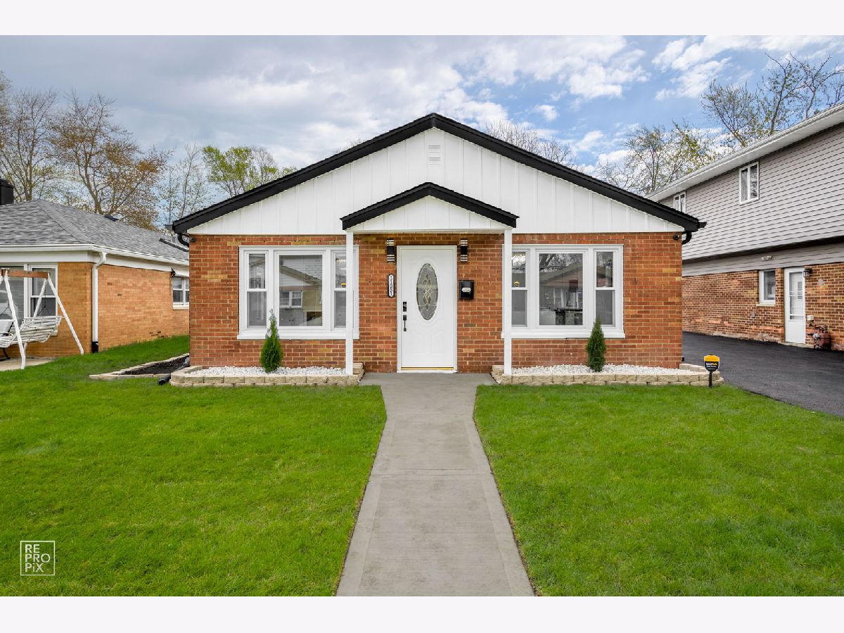  Sold Merrionette Park Illinois, 11551 Sacramento