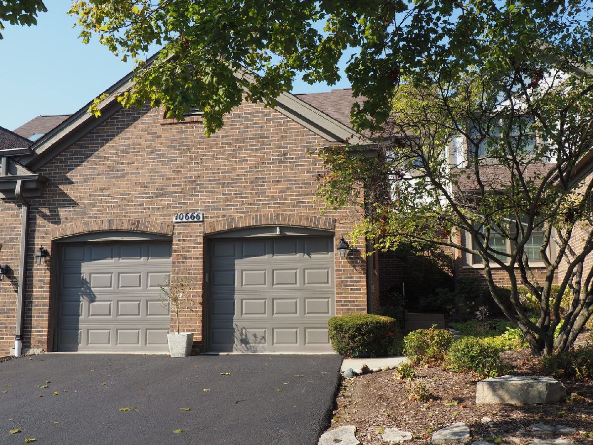 Townhomes & Homes Sold Crystal Tree Orland Park Illinois, 10666 Golf