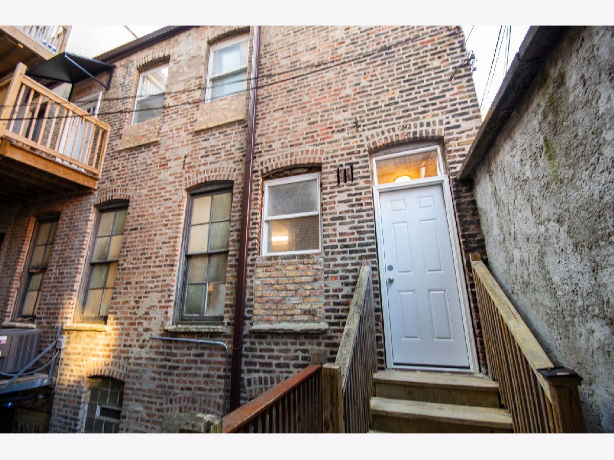  Rented Chicago Illinois, 1040 18th
