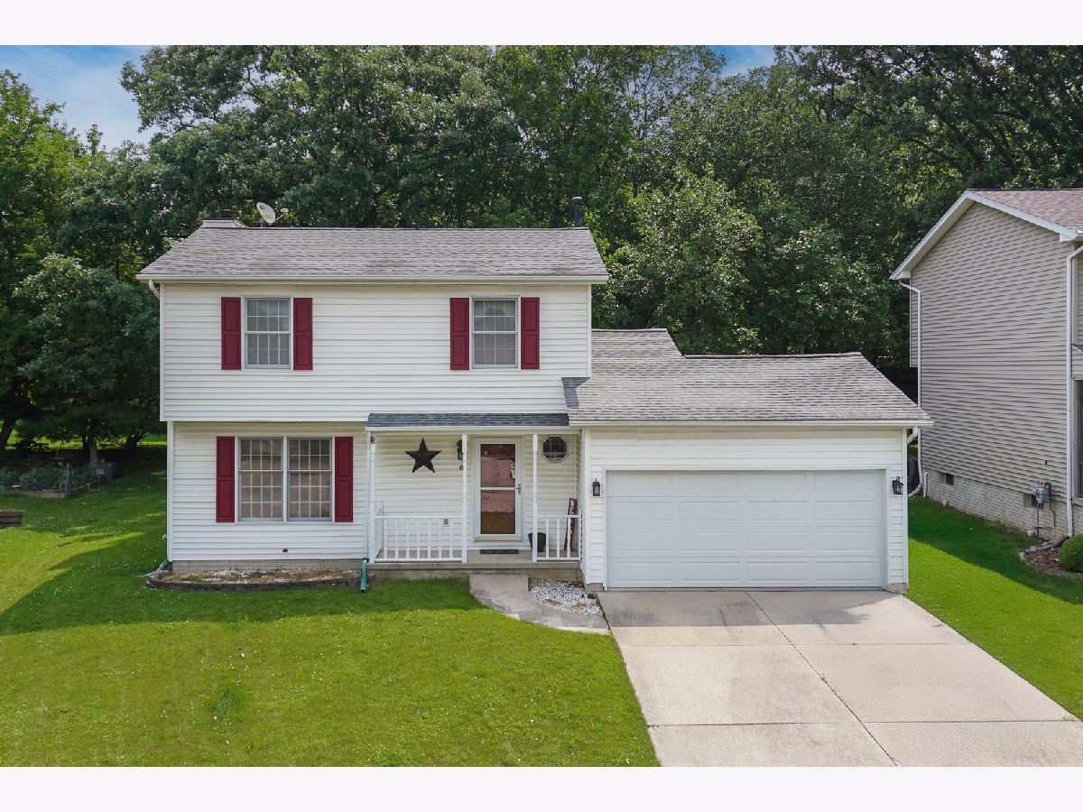 Homes & Condos & Townhomes Sold Oakwoods Bloomington Illinois, 6 Edgewood
