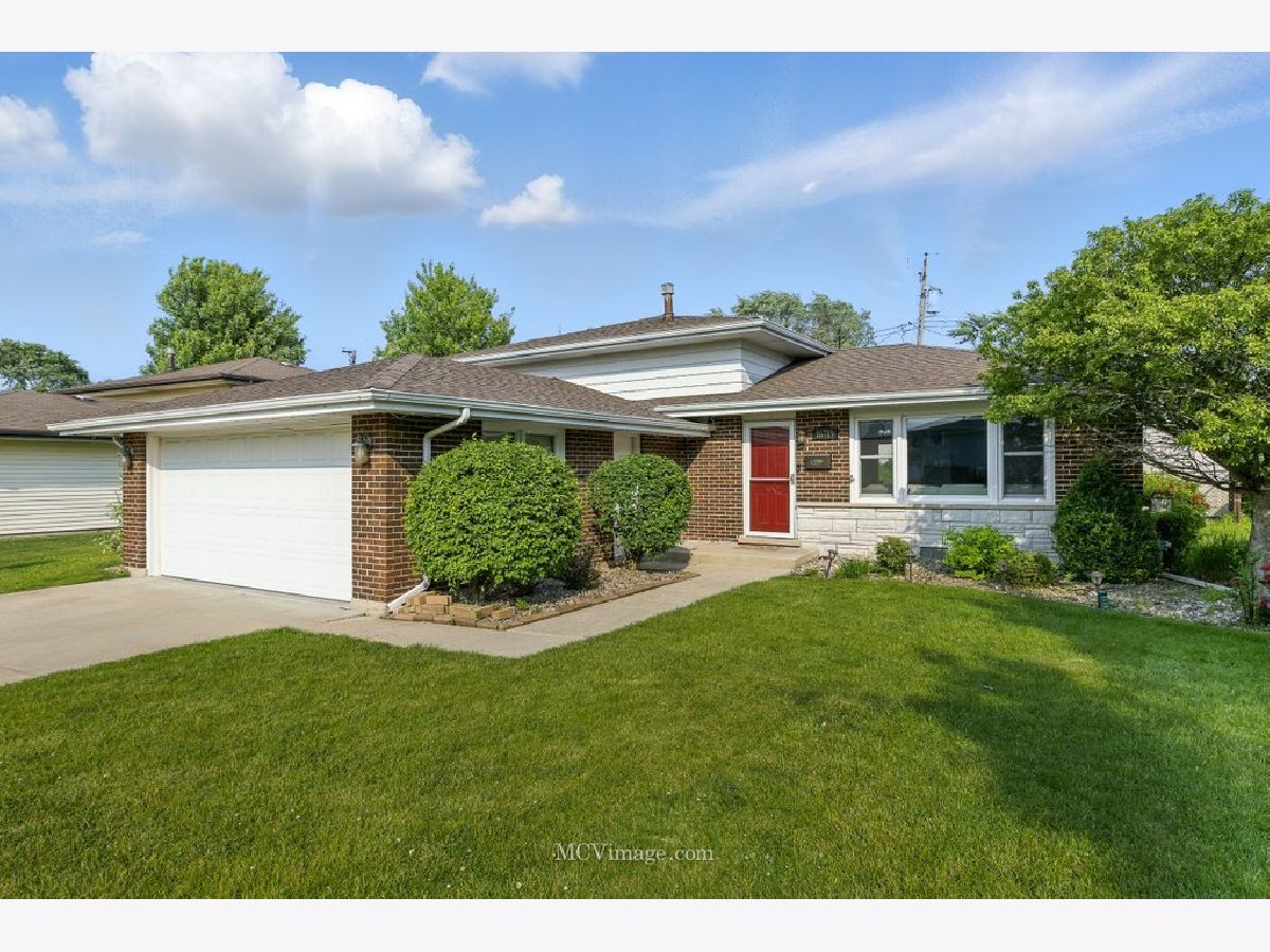 Homes Sold Tinley Heights Tinley Park Illinois, 16719 Olcott