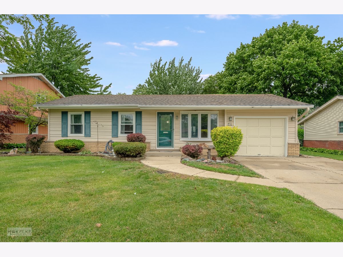 Homes Sold Centex Elk Grove Village Illinois, 566 Ridge