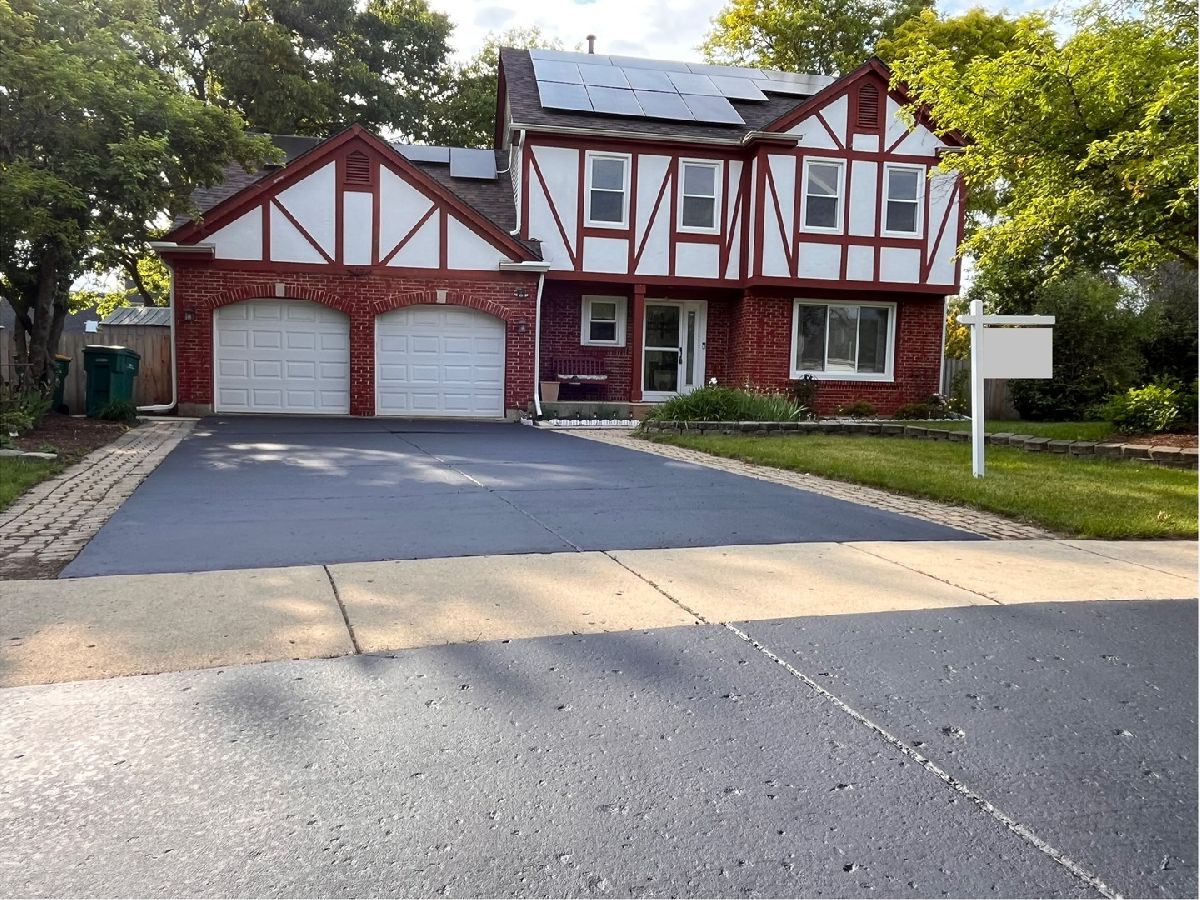 Townhomes & Condos & Homes For Sale Woodlands Of Fiore Buffalo Grove Illinois, 10 Chestnut Court