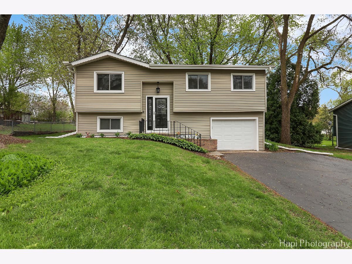  Sold Johnsburg Illinois, 1113 Rolling Lane