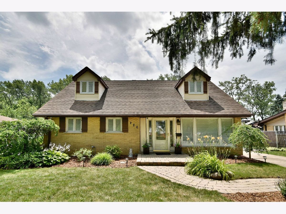 Homes Sold Suncrest Highlands Bloomingdale Illinois, 220 Park