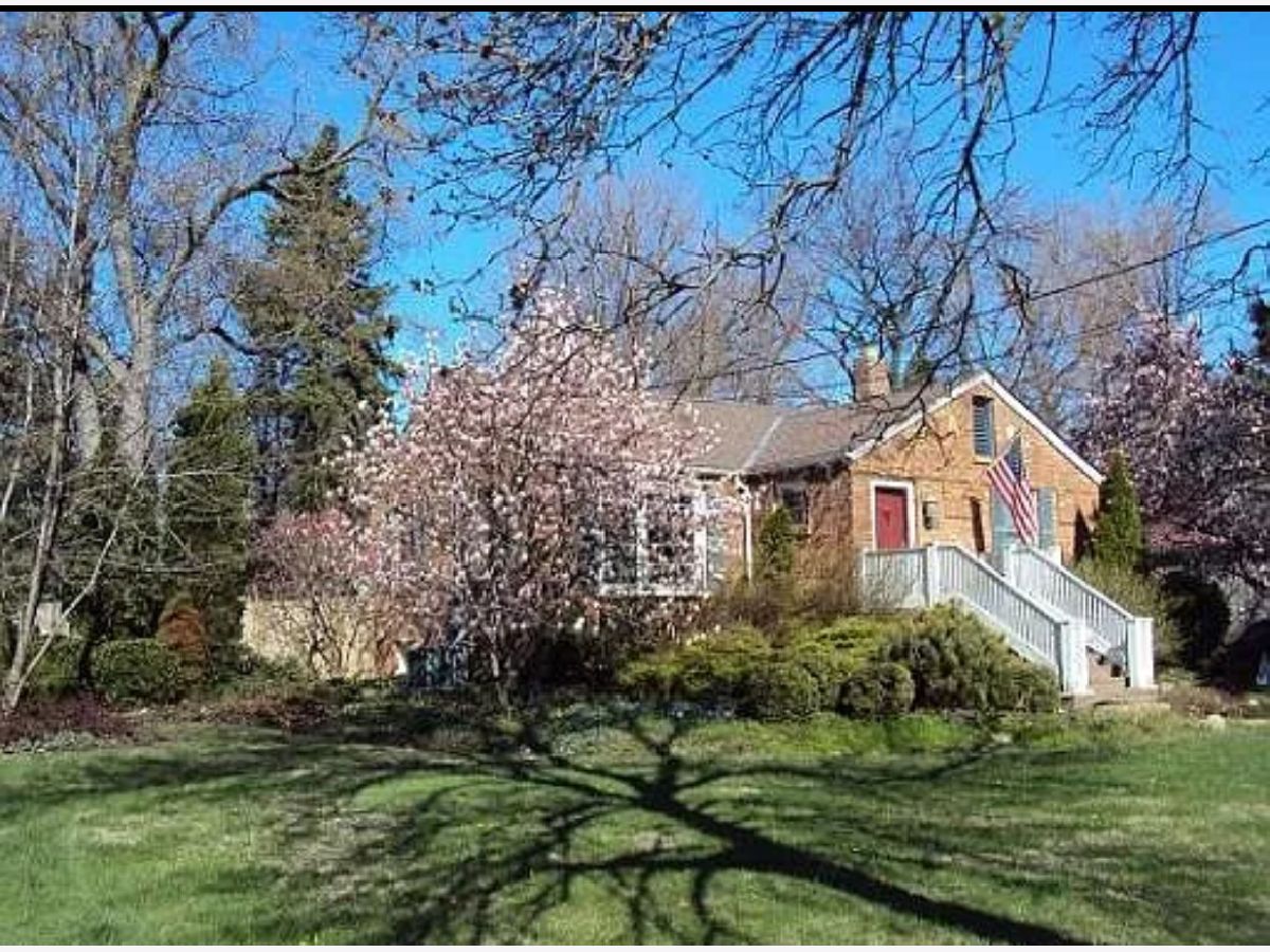 Sold Westmont Illinois, 500 Grant