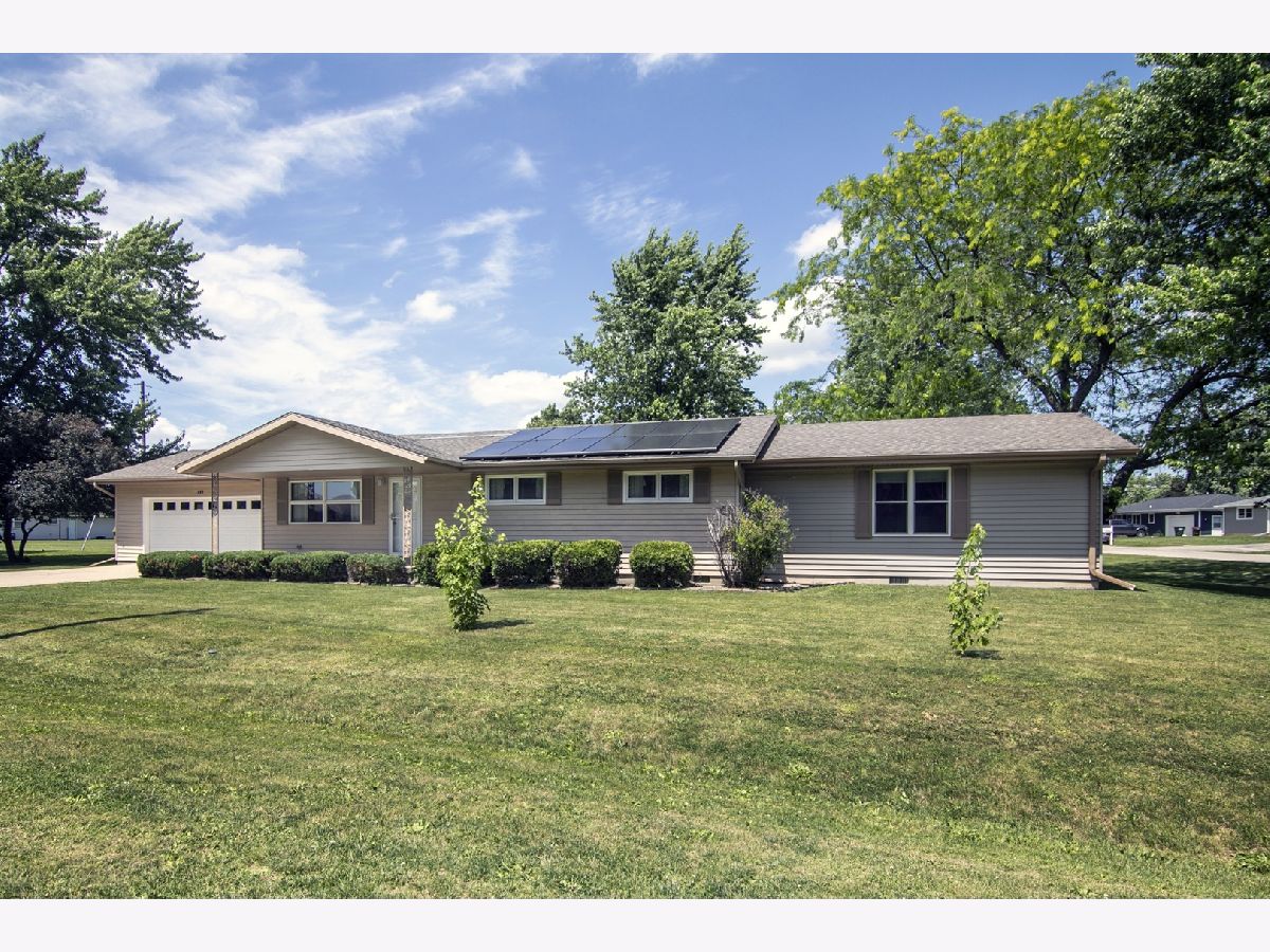  Sold Danforth Illinois, 400 Adams