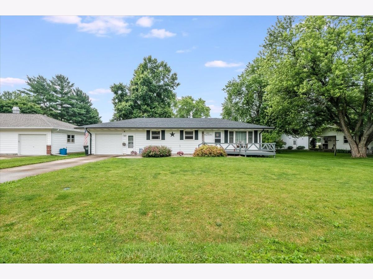  Sold Tolono Illinois, 305 Marshall