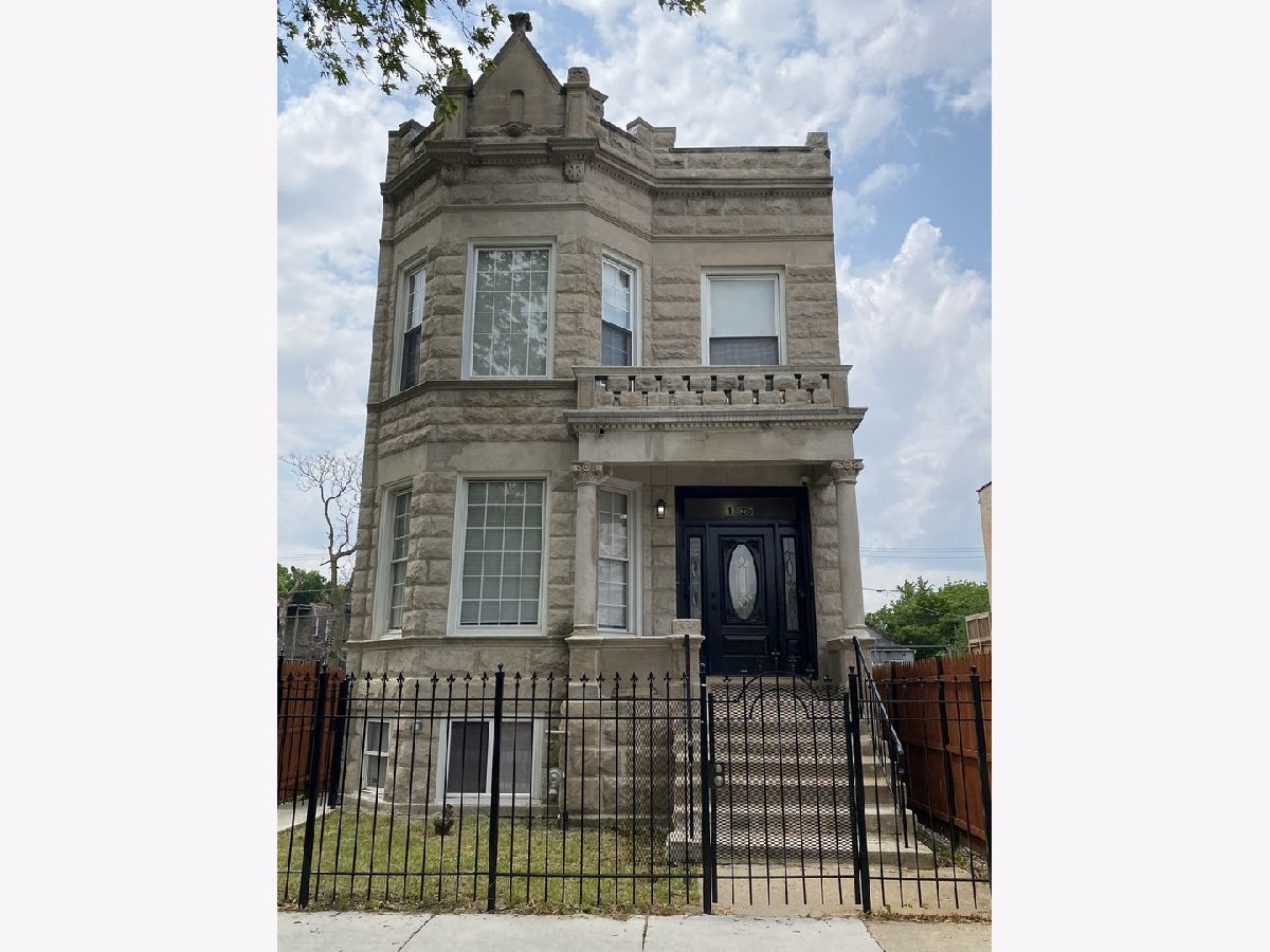 Homes & Townhomes & Condos For Sale Lawndale Chicago Illinois, 1826 Drake Avenue
