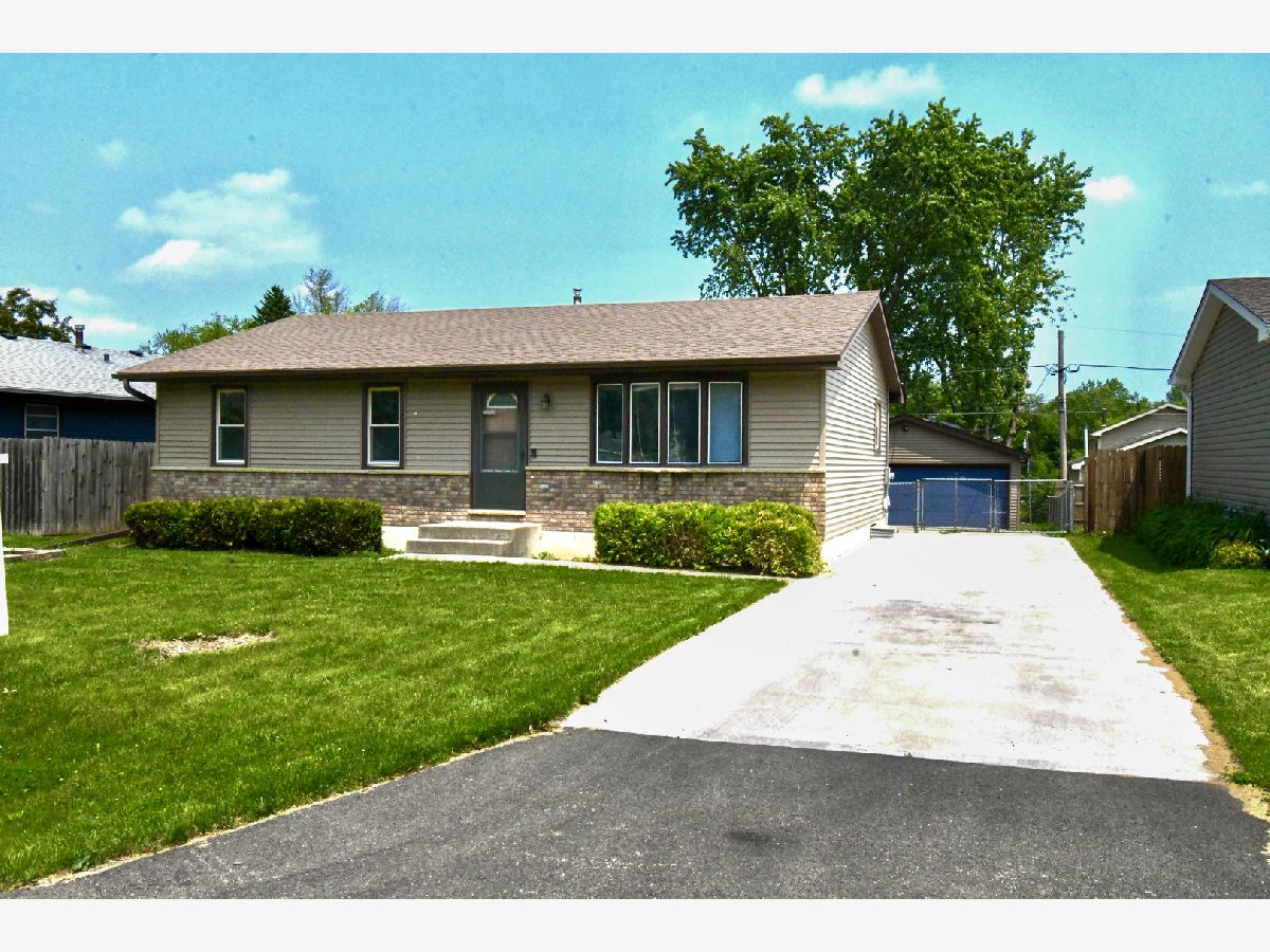  For Sale Beach Park Illinois, 38103 Cornell Road
