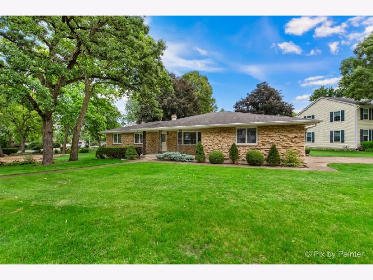 Homes & Condos & Townhomes Sold Country Knolls Elgin Illinois, 195 Westgate