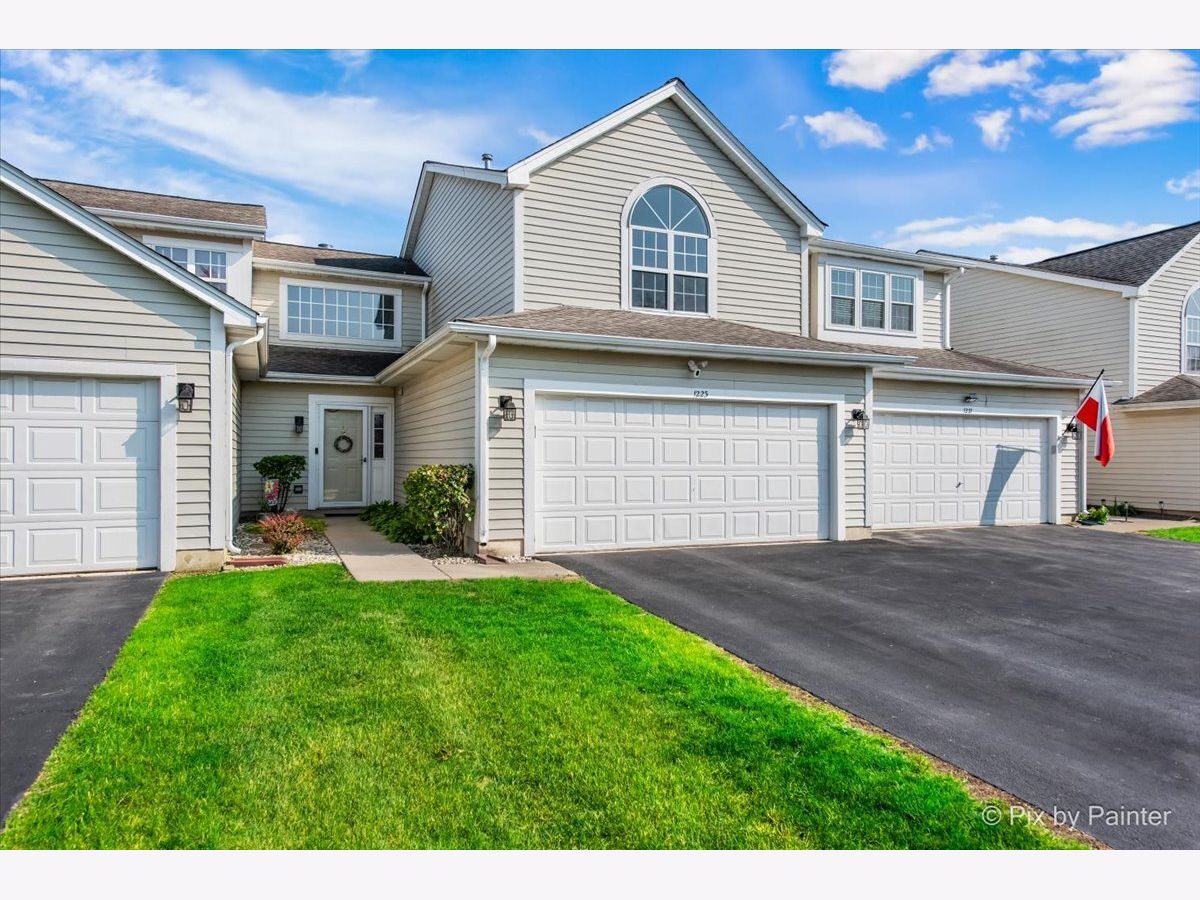 Homes & Townhomes Sold Country Place Bartlett Illinois, 1223 Dunamon