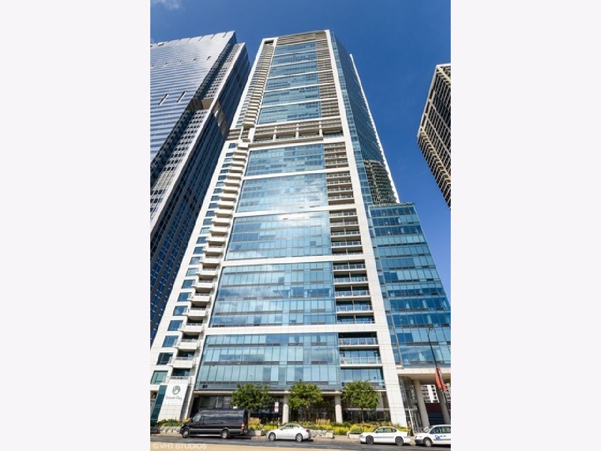 Condos & Townhomes Sold 340 E  Randolph Chicago Illinois, 340 Randolph