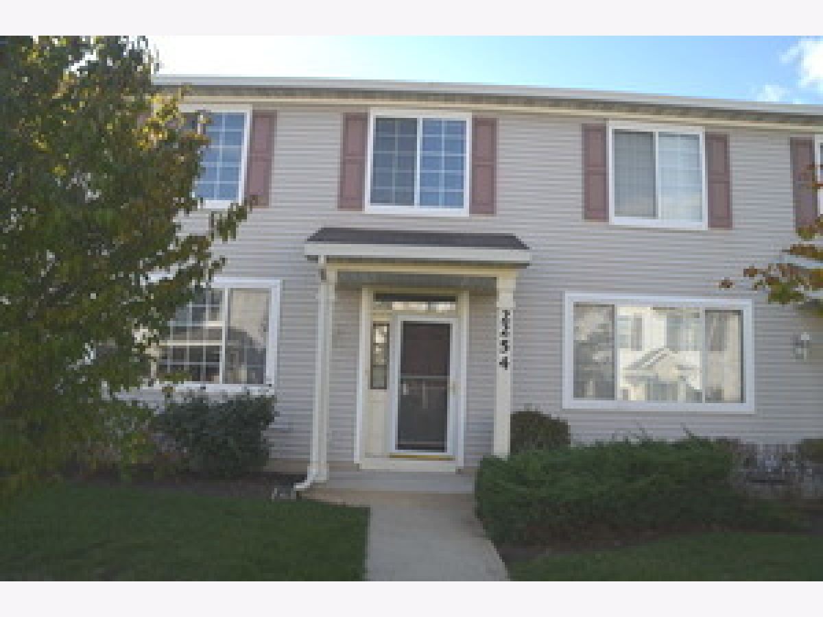 Townhomes & Condos Rented Reflections Aurora Illinois, 2254 Reflections