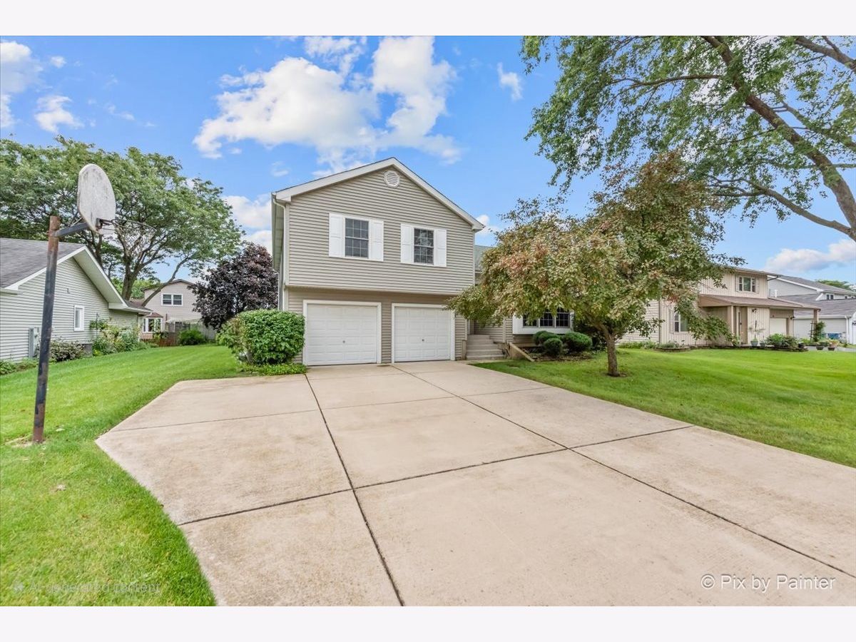  For Sale Bartlett Illinois, 474 Briarcliff Lane