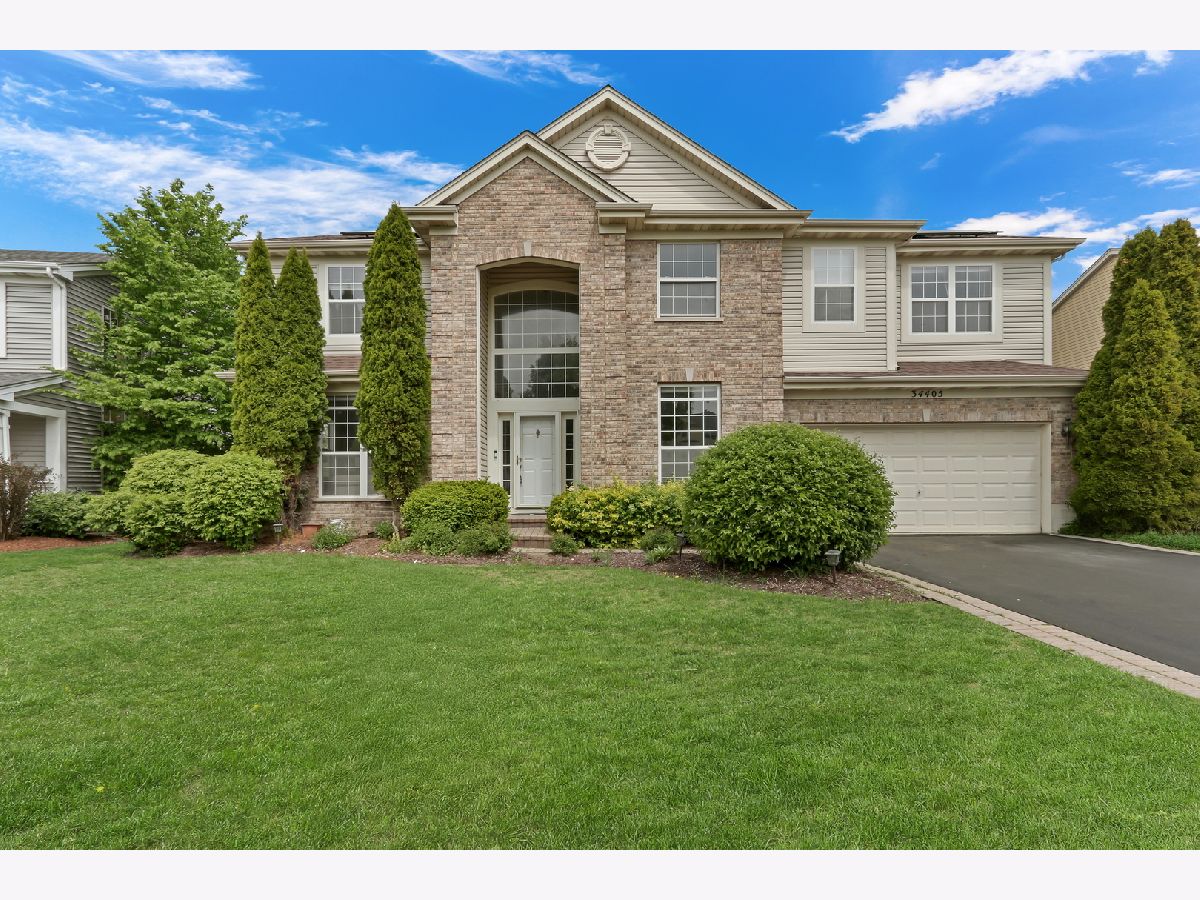 Homes Sold Stoneridge Grayslake Illinois, 34405 Bobolink