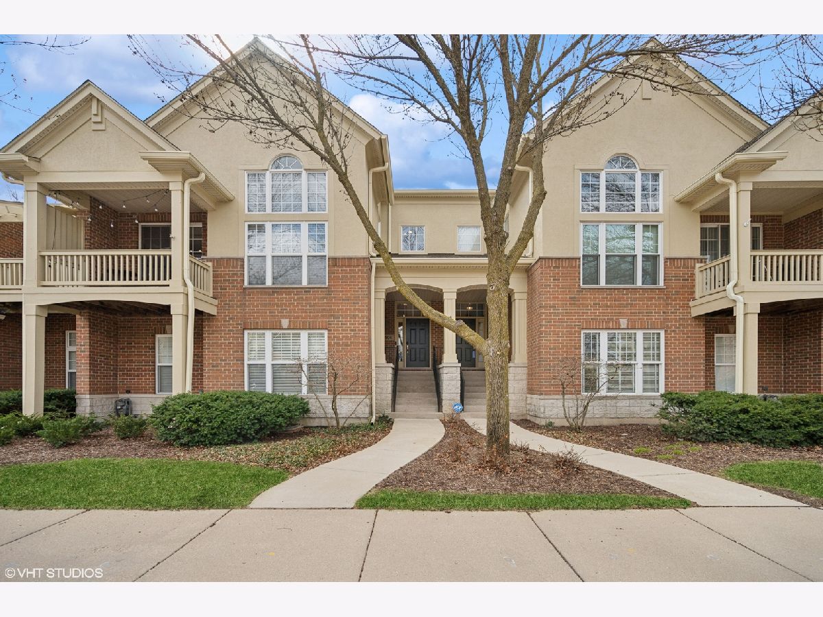 Condos & Townhomes Sold South Commons Deerfield Illinois, 504 Commons
