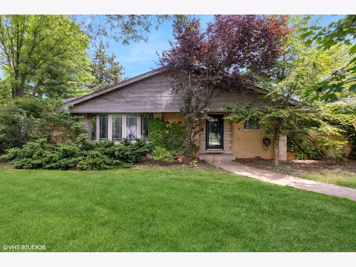  Rented Western Springs Illinois, 4841 Central