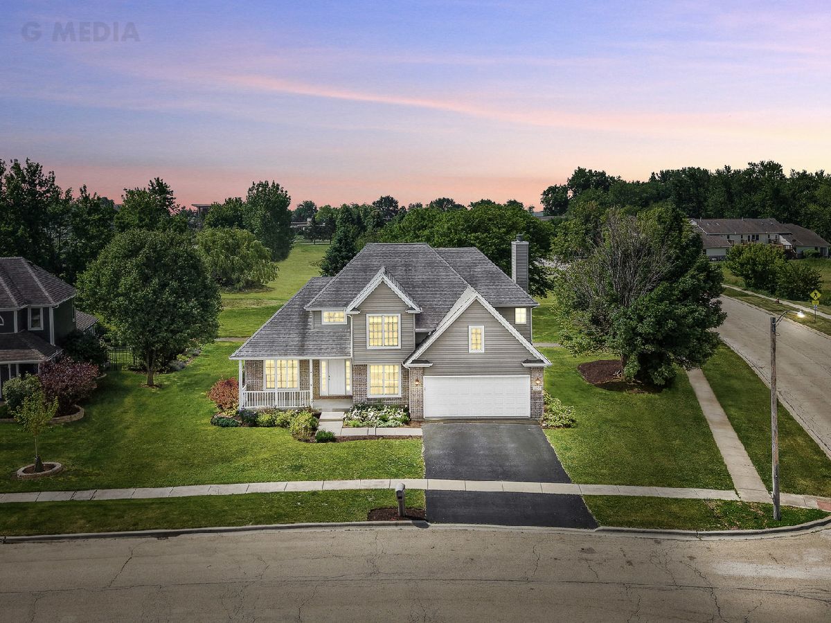 Townhomes & Homes Sold South Pointe Greens Dekalb Illinois, 200 Saint Andrews