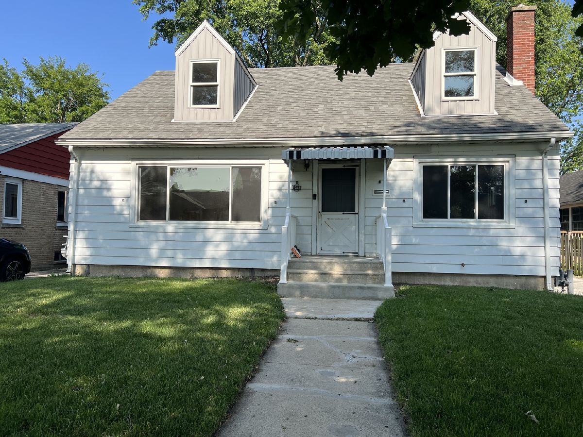  Rented Oak Lawn Illinois, 9243 Lynwood