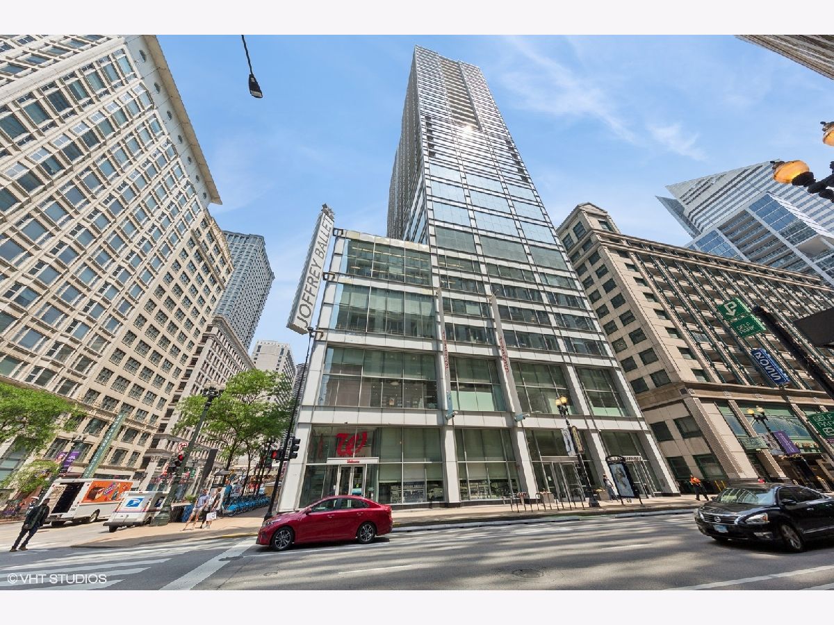  Sold Chicago Illinois, 8 Randolph