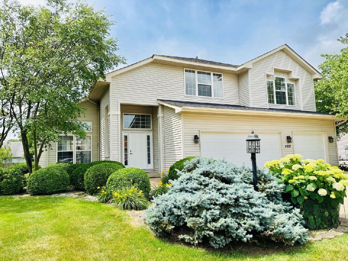 Condominiums & Homes For Sale Turnberry Ridge Champaign Illinois, 4007 Turnberry Drive