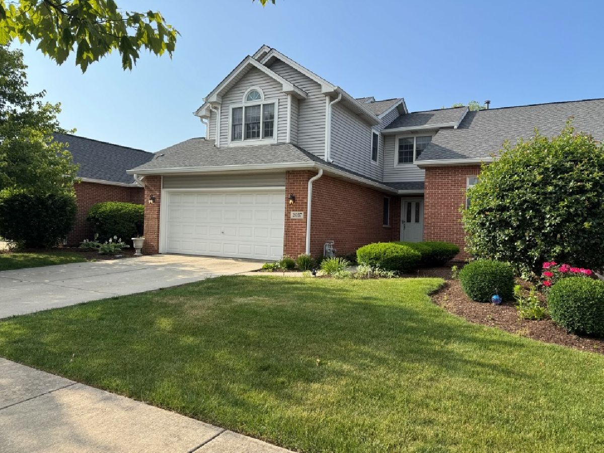  Rented Woodridge Illinois, 2037 Waterford