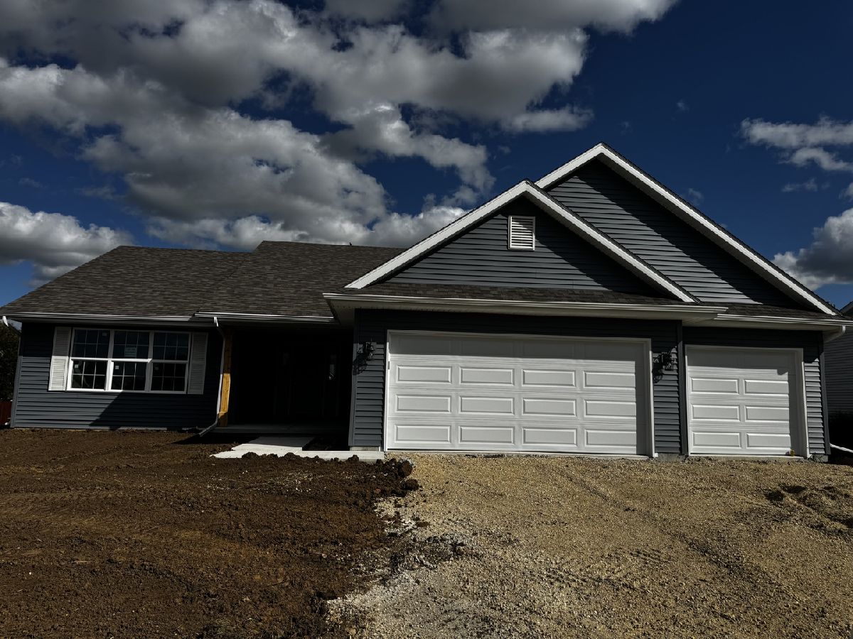  For Sale Davis Junction Illinois, 1109 Frosty Morning Drive