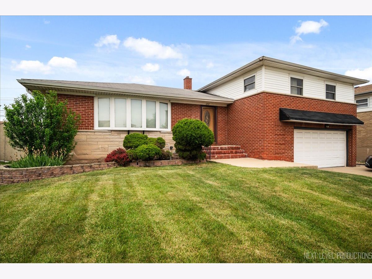 Homes Sold Winston Park Melrose Park Illinois, 1207 Norwood
