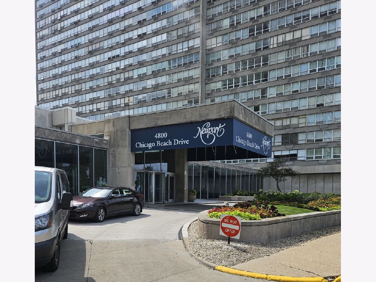 Condominiums Sold Newport Condominiums Chicago Illinois, 4800 Chicago Beach