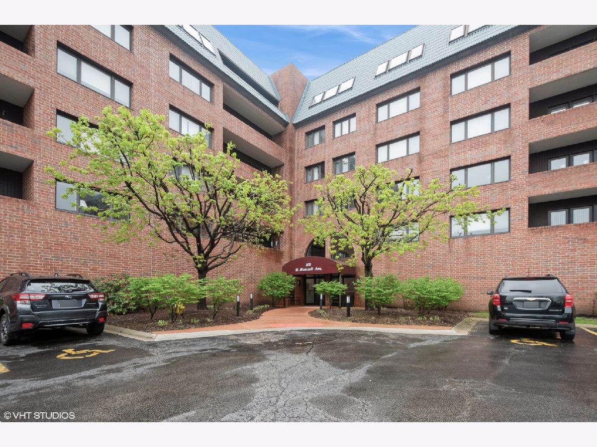 Condominiums Sold The Summit Park Ridge Illinois, 101 Summit