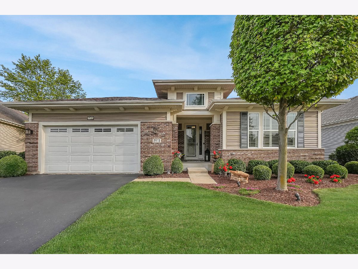 Townhomes & Condos & Homes Sold Carillon Club Naperville Illinois, 2951 Chevy Chase