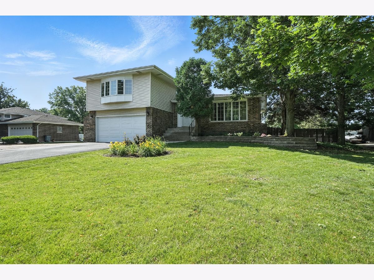 Homes Sold Silver Lake Dells Orland Park Illinois, 7855 Silver