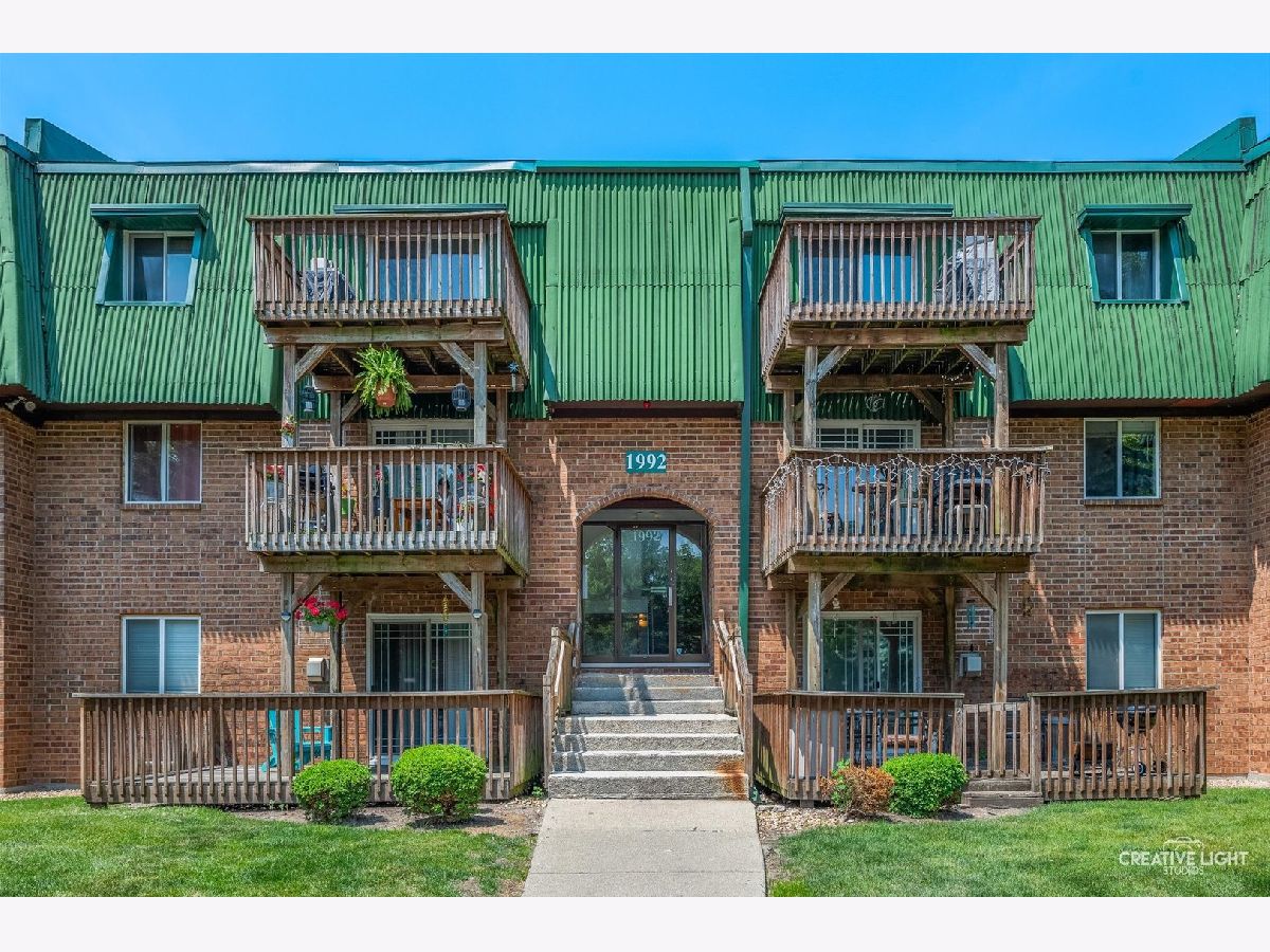  Rented Aurora Illinois, 1992 Tall Oaks