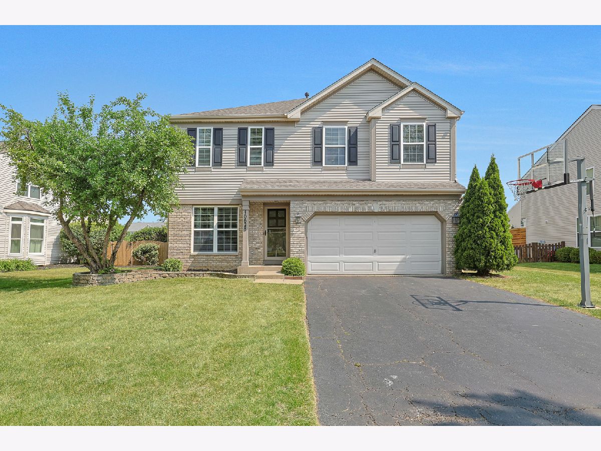 Homes & Townhomes Sold Wing Pointe Huntley Illinois, 10628 Great Plaines