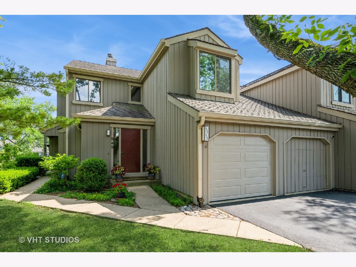 Sold Lake Barrington Illinois, 949 Fairway